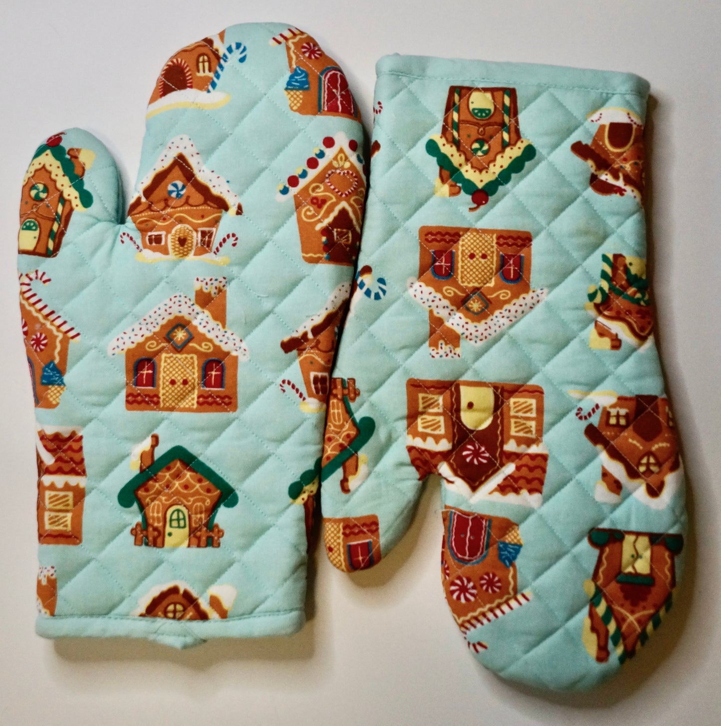 Cookies N' Cakes Oven Mitts