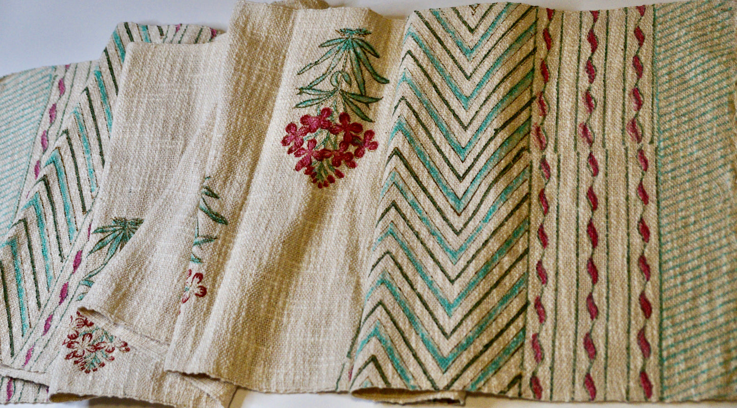 Jute-iful Blooms Table Runner