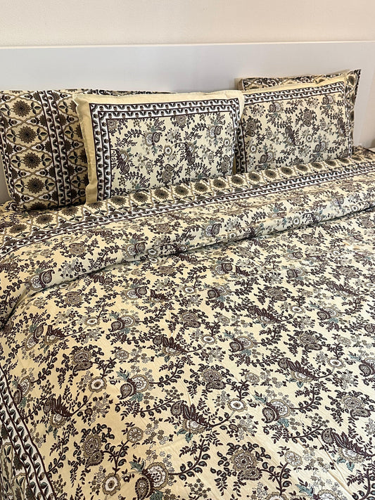 Cream Paisley Vines Bedsheet Set