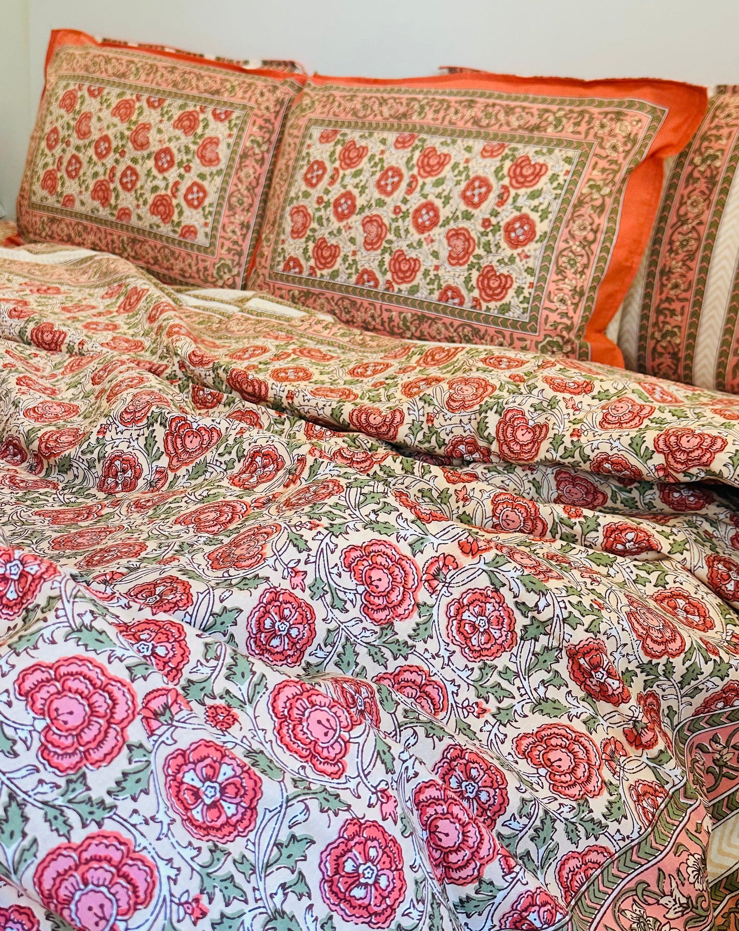 Floral Kaleidoscope Bedsheet Set