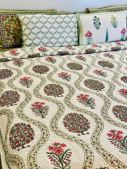 Pomegranate Blossoms Reversible Quilt Set